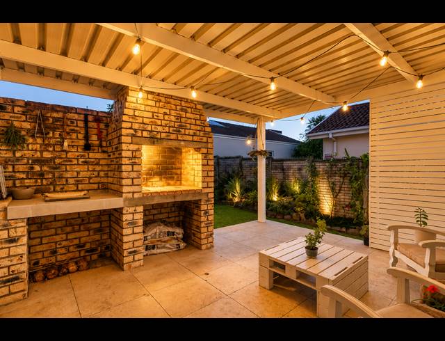 3 BEDROOM TOWNHOUSE FOR SALE IN BEACON BAY